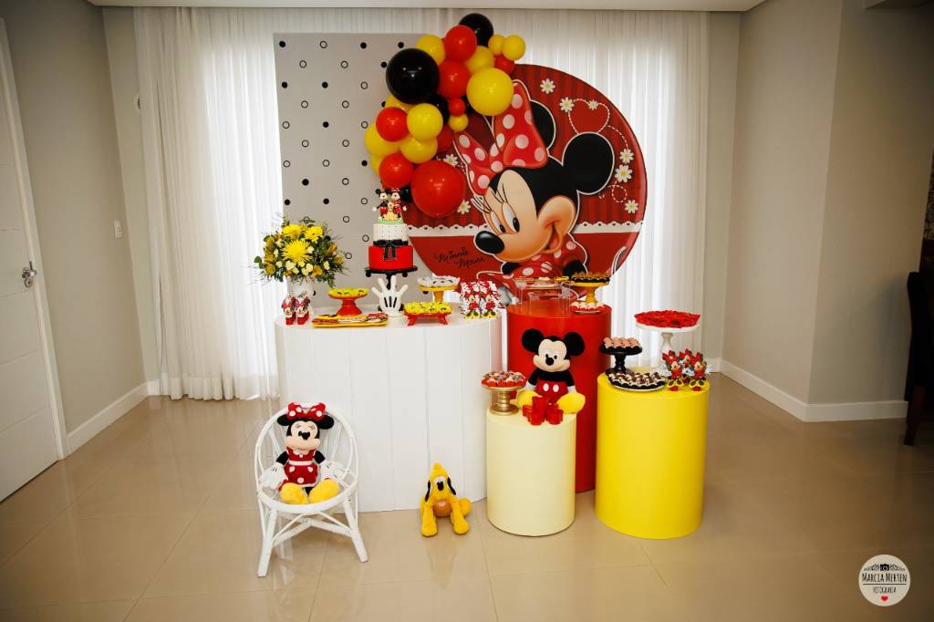 MINNIE - com produtos PIFFER