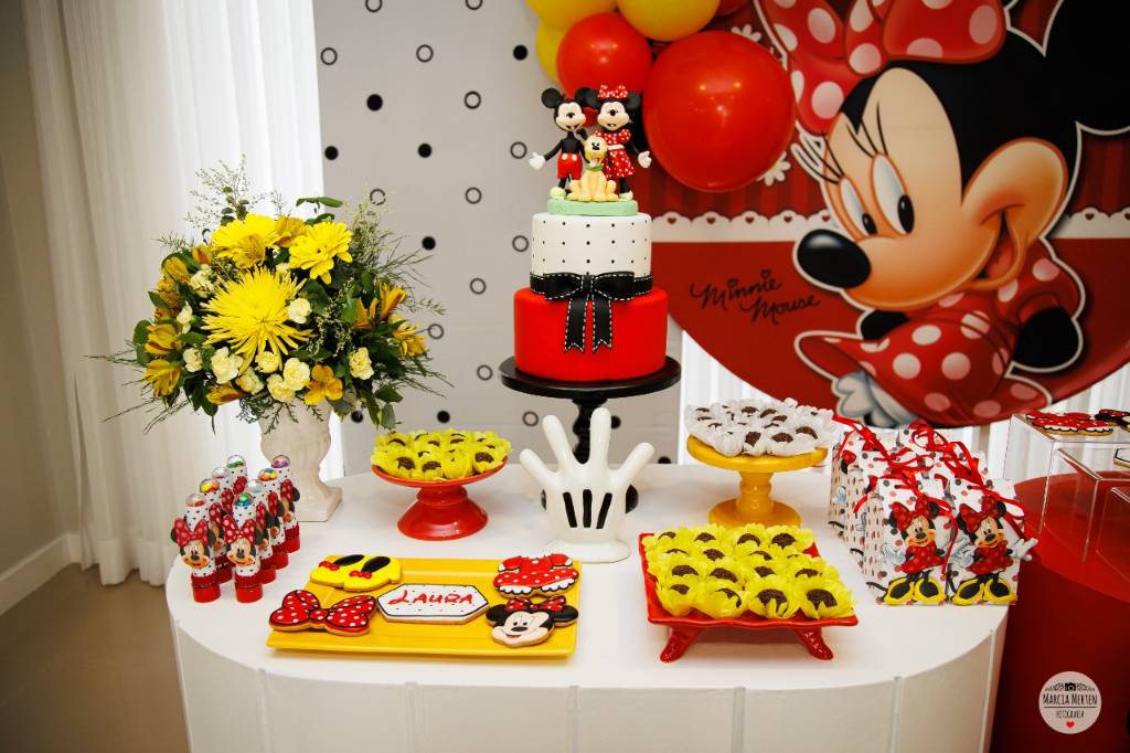 MINNIE - com produtos PIFFER